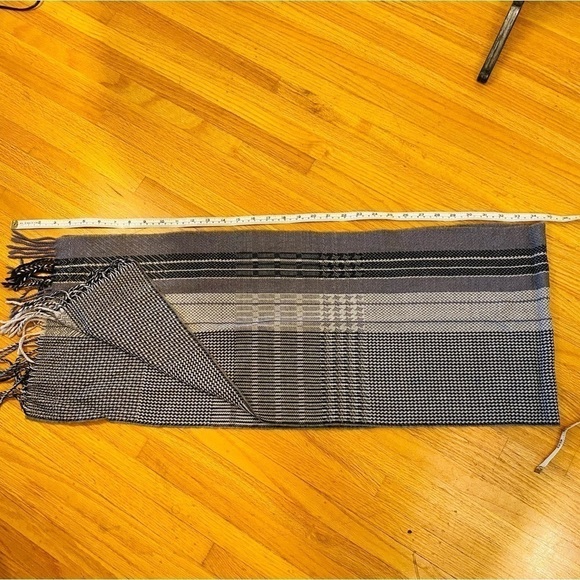 DANTE lambs wool scarf - Picture 3 of 8